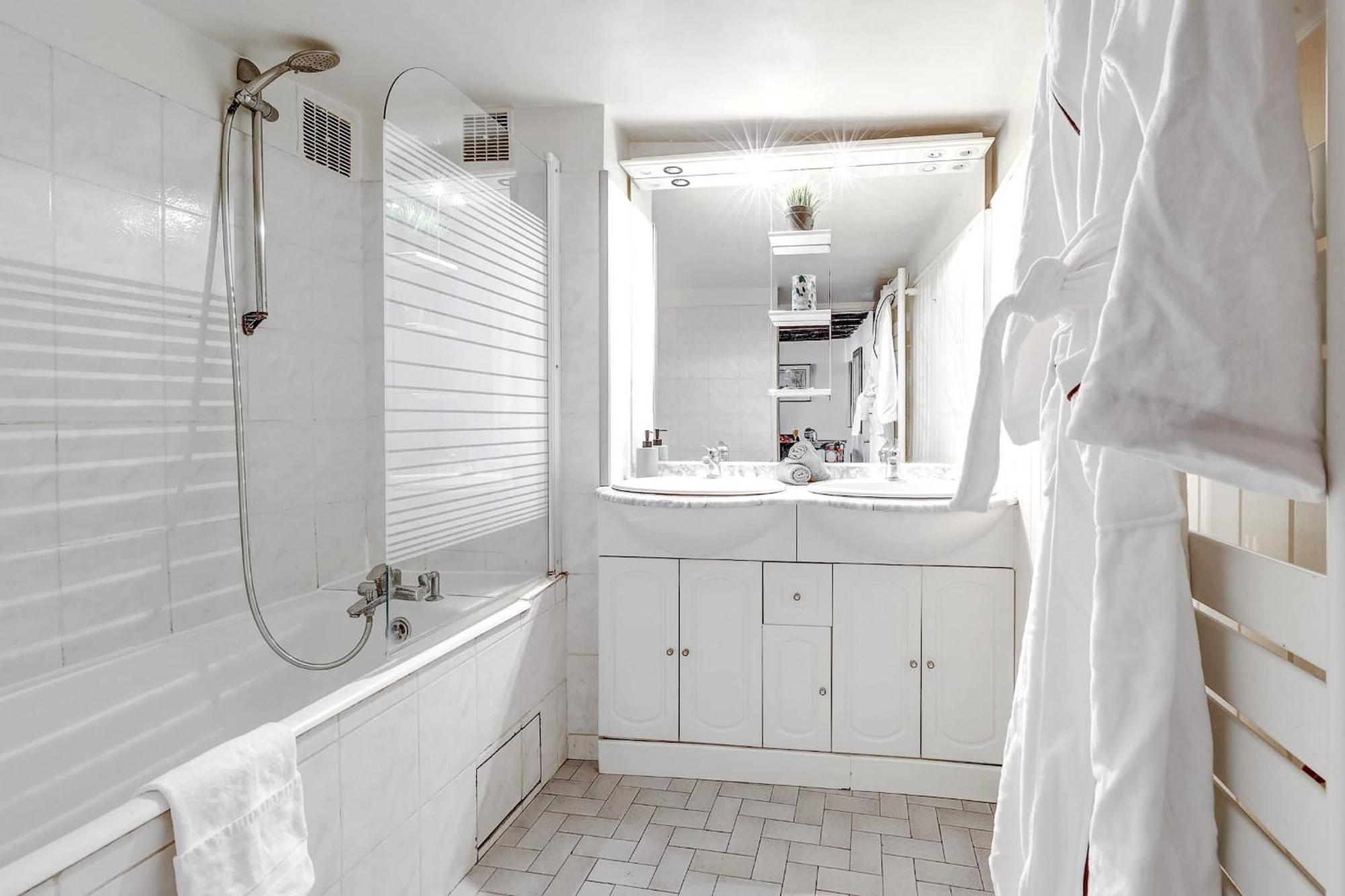 Ile Saint-Louis - 2Br - Cityapartmentstay Paris Dış mekan fotoğraf